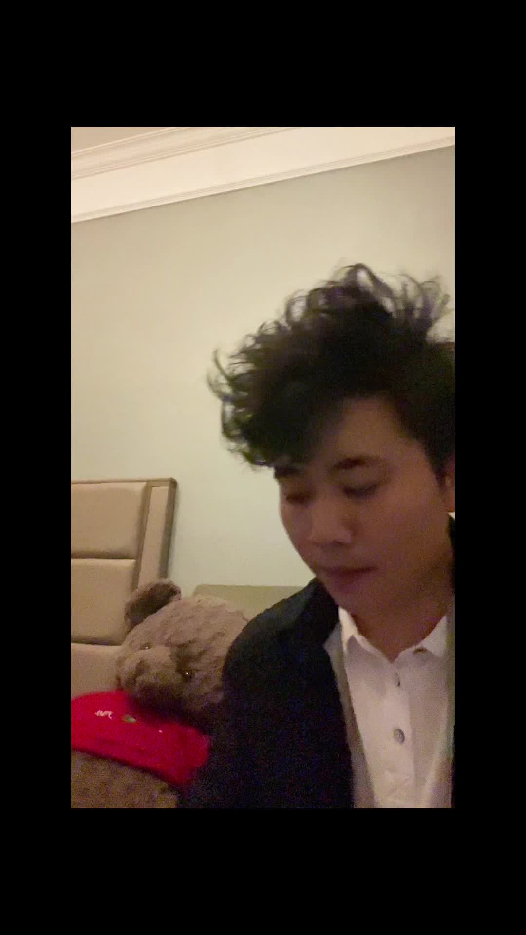 配图