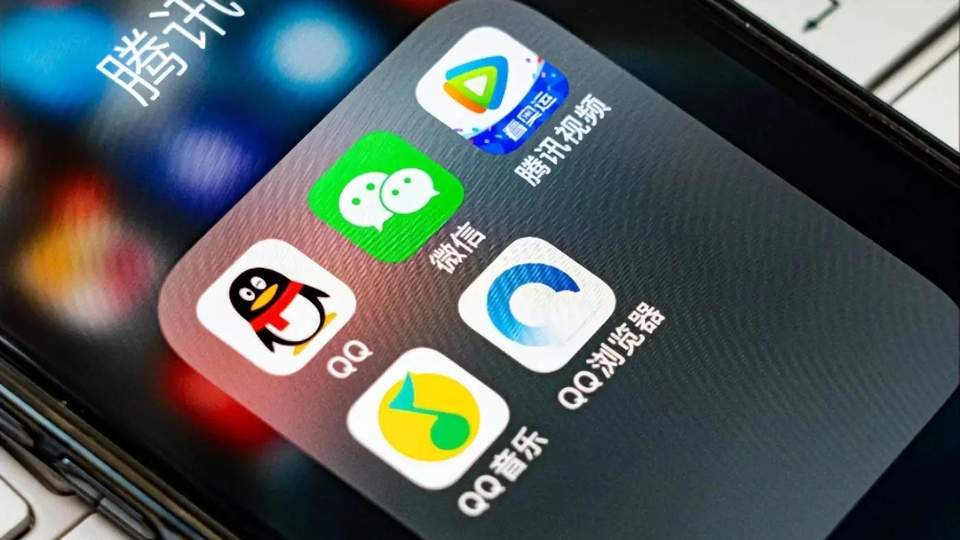 配图