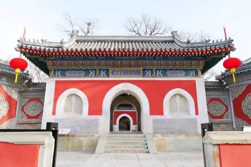 配图