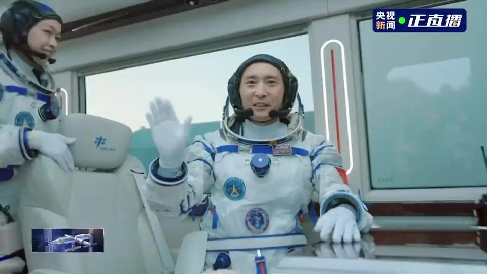 配图