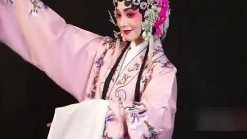 配图