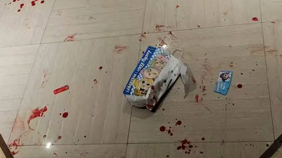 配图