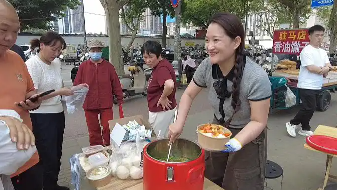配图