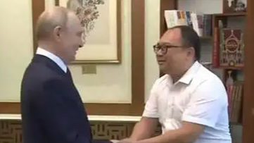 配图