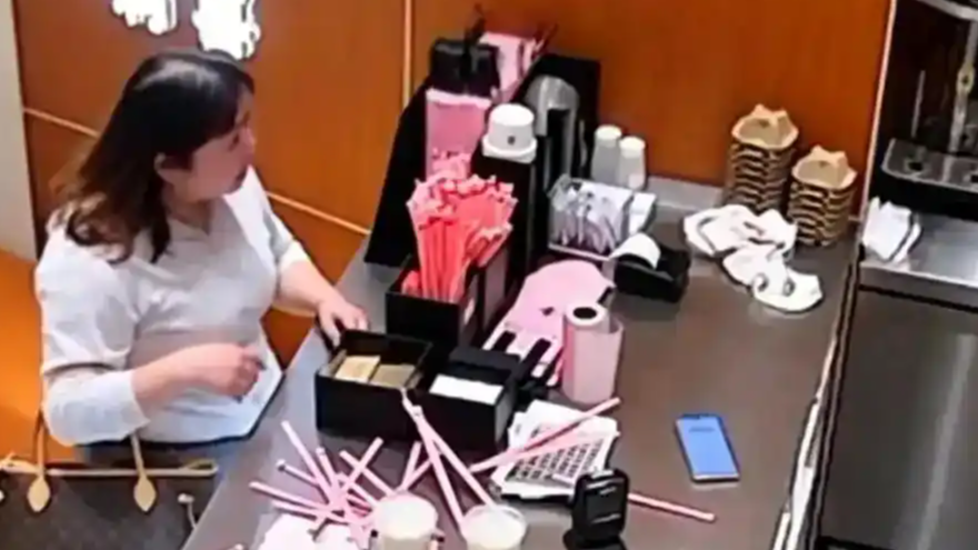 配图