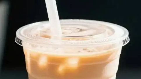 配图